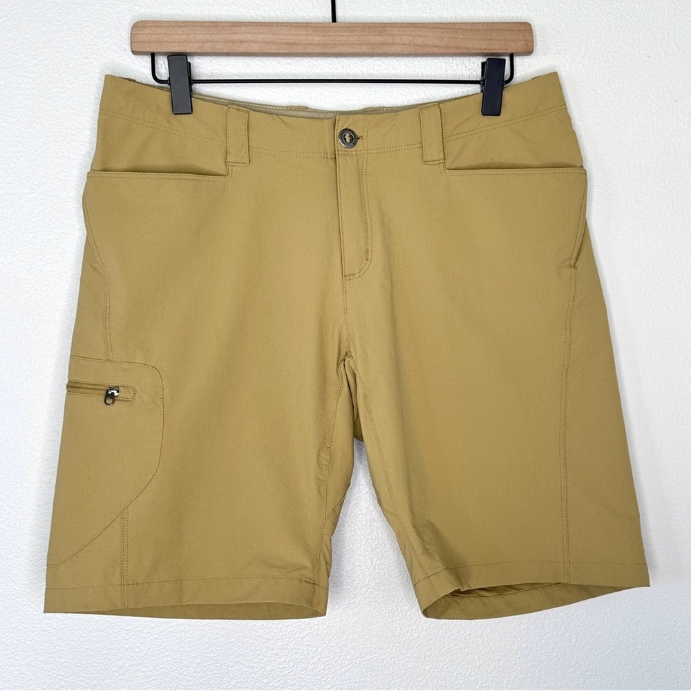 Patagonia Rock Guide Shorts Womens 8 Khaki Cargo Bermuda Hiking Gorpcore